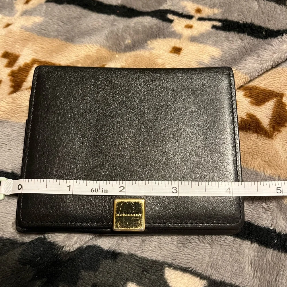 Burberry EUC Vintage Men’s Black Leather Wallet with Gold Accent - Picture 4 of 14